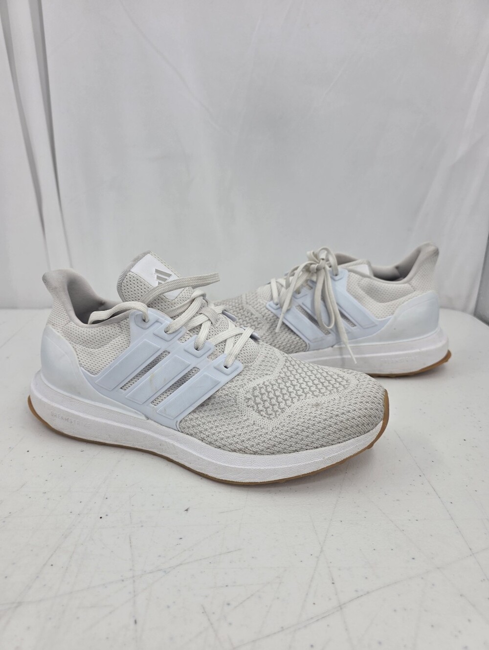 Adidas‎ Ultradream DNA Running Shoes White JS0329 Women's Size 9.5 Gum Bottoms.
